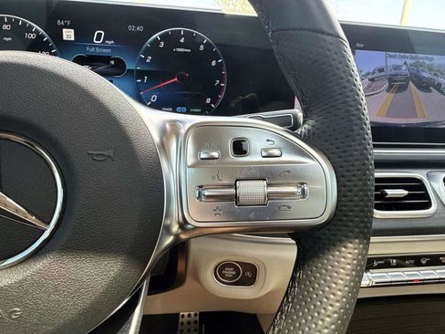 Used 2023 Mercedes-Benz GLS 580 4MATIC image 31