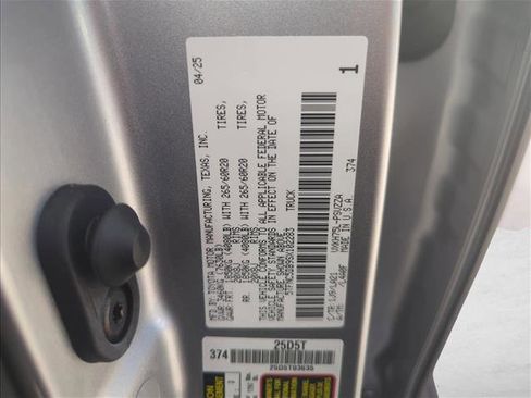 Certified 2025 Toyota Tundra Platinum image 26