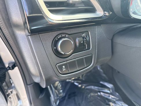Used 2022 Chevrolet Spark LT FWD image 20