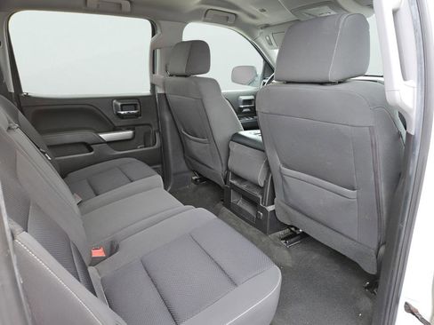 Used 2018 Chevrolet Silverado 1500 LT image 31