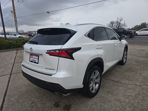Used 2017 Lexus NX 200t FWD w/ Premium Package image 4