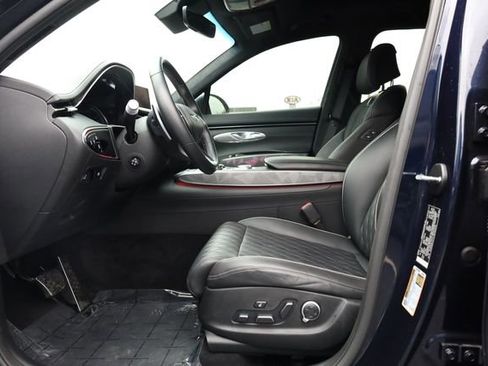 Used 2024 Genesis GV70 3.5T Sport w/ Sport Advanced Package image 11