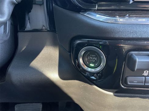 Used 2024 GMC Sierra 2500 SLE w/ SLE Value Package; image 23