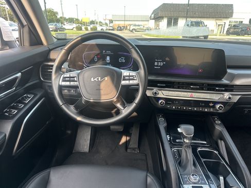 Used 2025 Kia Telluride S AWD/4WD image 10