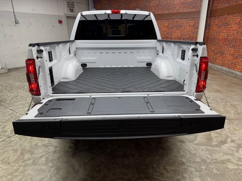 Certified 2022 Ford F150 XLT w/ Equipment Group 302A High image 26