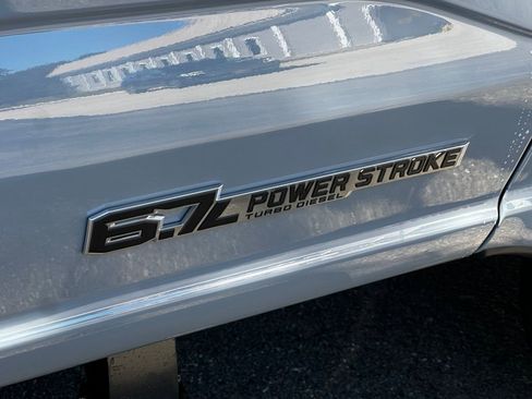 New 2026 Ford F250 Platinum image 17