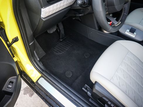 Used 2025 MINI Cooper S image 17