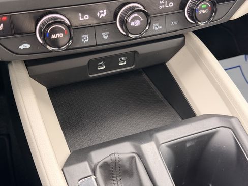 Used 2023 Honda Accord EX image 21