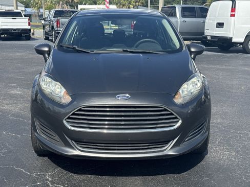 Used 2018 Ford Fiesta SE FWD image 3