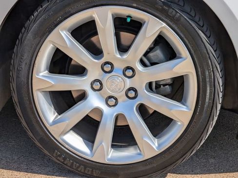 Used 2010 Buick LaCrosse CXS w/ Touring Package FWD image 8