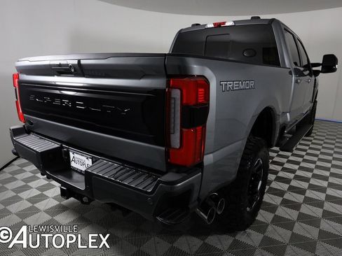 Used 2025 Ford F250 Platinum w/ Tremor Off-Road Package image 5