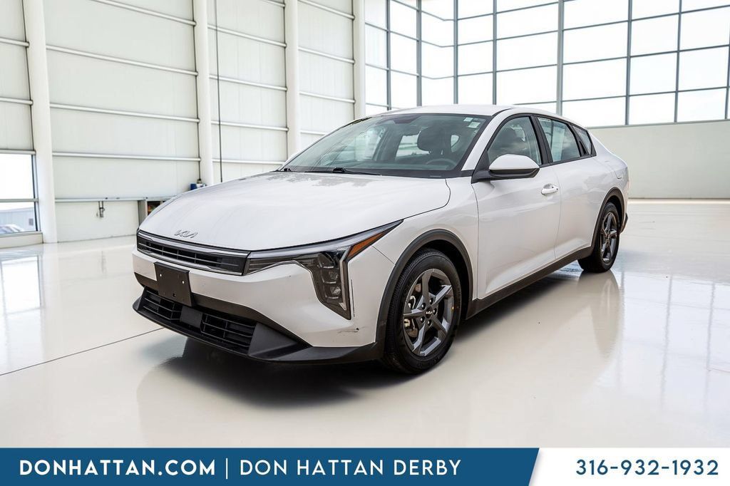 Used 2025 Kia K4 FWD image 24