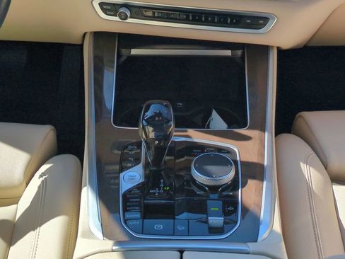 Used 2022 BMW X5 xDrive45e image 18