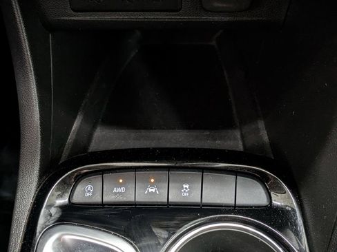Used 2023 Buick Encore GX Preferred w/ Cold Weather Comfort Package AWD/4WD image 6