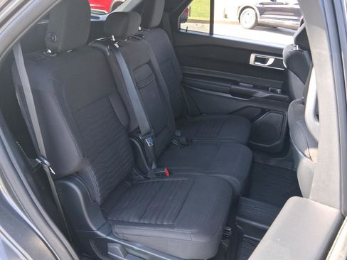 Used 2020 Ford Explorer XLT w/ Class III Trailer Tow Package AWD/4WD image 15