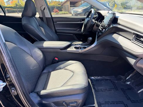 Used 2024 Toyota Camry XSE FWD image 14