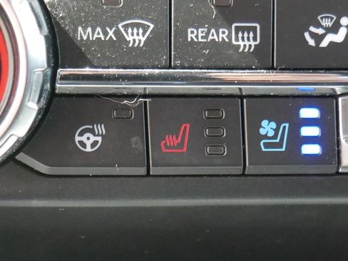 Used 2021 Ford F150 Lariat w/ Equipment Group 502A High AWD/4WD image 33