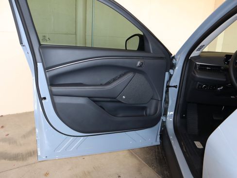 New 2025 Ford Mustang Mach-E Premium image 31