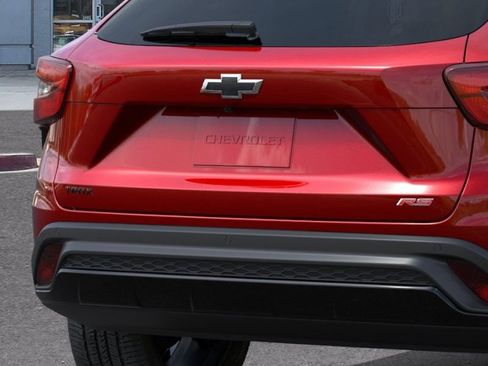 New 2026 Chevrolet Trax RS w/ Driver Confidence Package FWD image 15