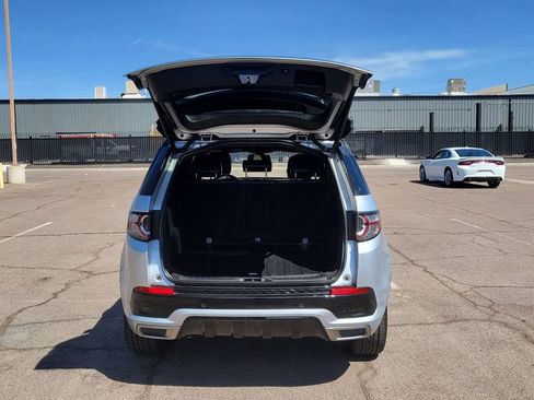 Used 2018 Land Rover Discovery Sport HSE image 11