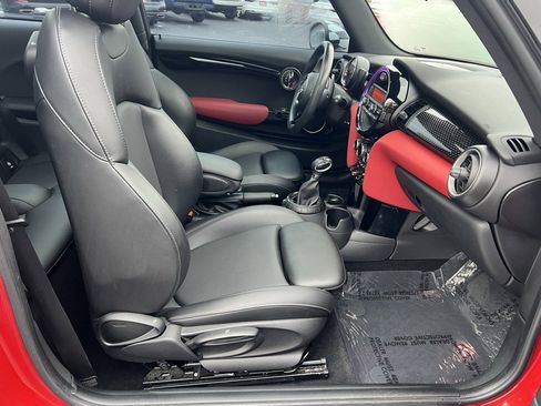 Used 2014 MINI Cooper S image 16