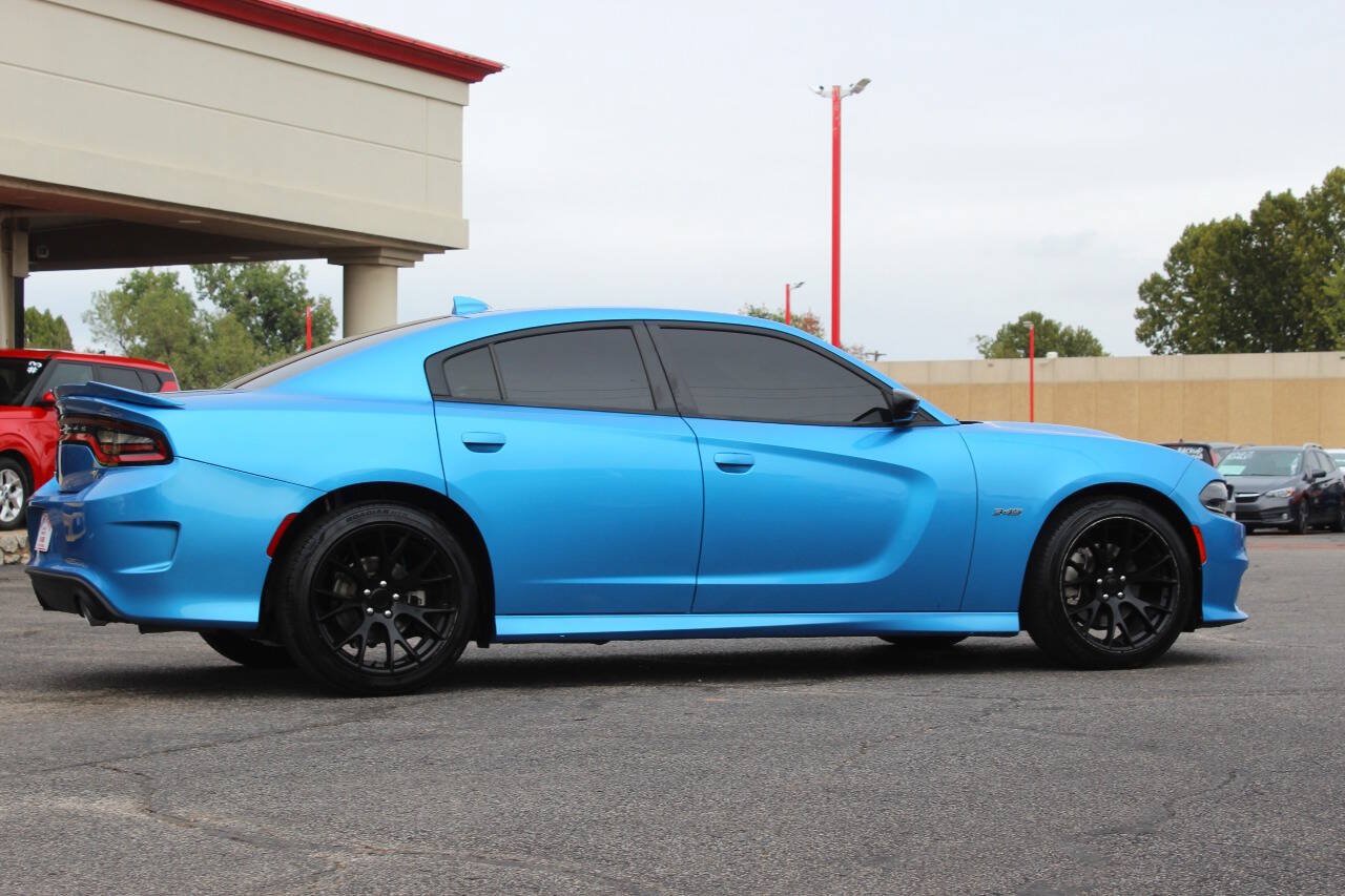 Used 2023 Dodge Charger R/T RWD image 3