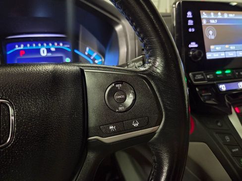 Used 2023 Honda Odyssey EX-L image 19