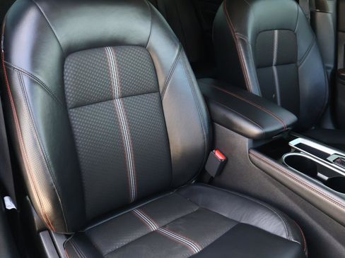 Used 2024 Nissan Altima 2.5 SR image 16