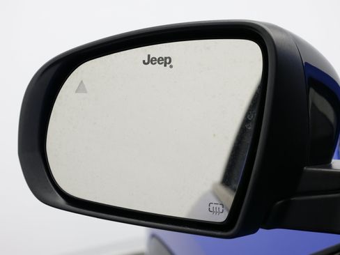 Used 2022 Jeep Compass Latitude AWD/4WD image 15