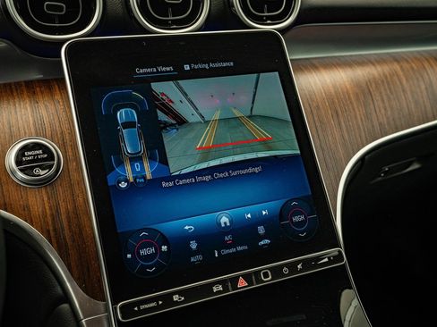 Certified 2025 Mercedes-Benz GLC 300 4MATIC image 31