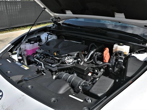 Used 2023 Toyota Crown AWD/4WD image 22