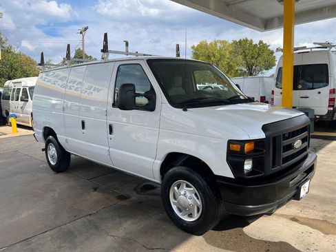 Used 2014 Ford E-250 and Econoline 250 image 6