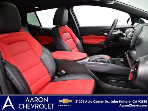 New 2025 Chevrolet Equinox EV RS image 9