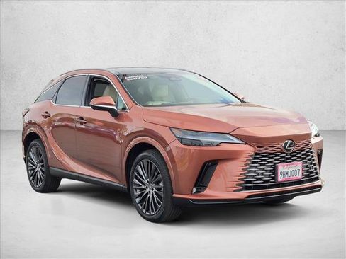 Used 2023 Lexus RX 350 FWD w/ Cold Area Package image 4