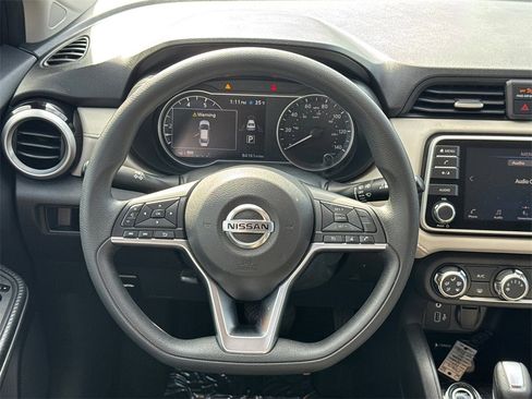Used 2021 Nissan Versa SV image 24