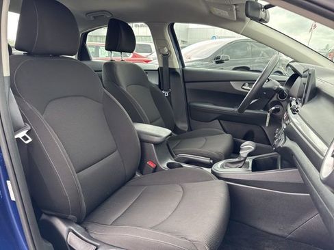 Used 2021 Kia Forte LXS FWD image 27