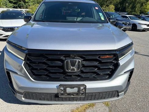 Used 2025 Honda Pilot TrailSport image 16