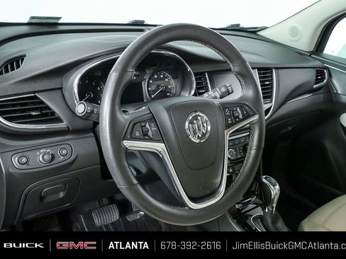 Certified 2019 Buick Encore Essence AWD/4WD image 4