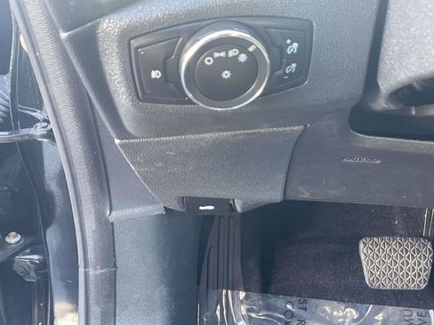 Used 2018 Ford EcoSport SE FWD image 21