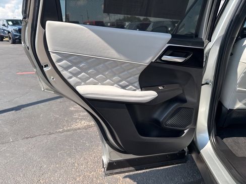 Used 2024 Mitsubishi Outlander SEL image 33