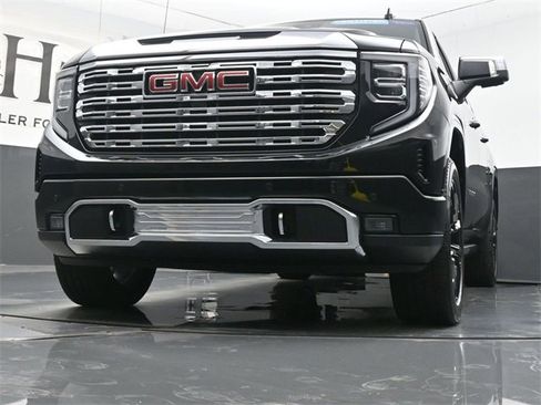 Certified 2025 GMC Sierra 1500 Denali w/ Denali Reserve Package image 4