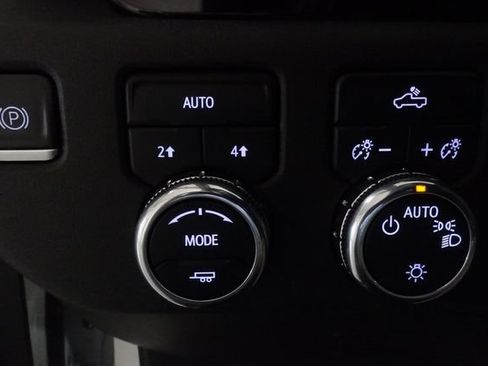 Used 2023 GMC Sierra 1500 SLE AWD/4WD image 19