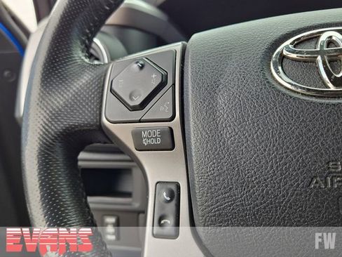 Used 2016 Toyota Tacoma Limited w/ Towing Package AWD/4WD image 16