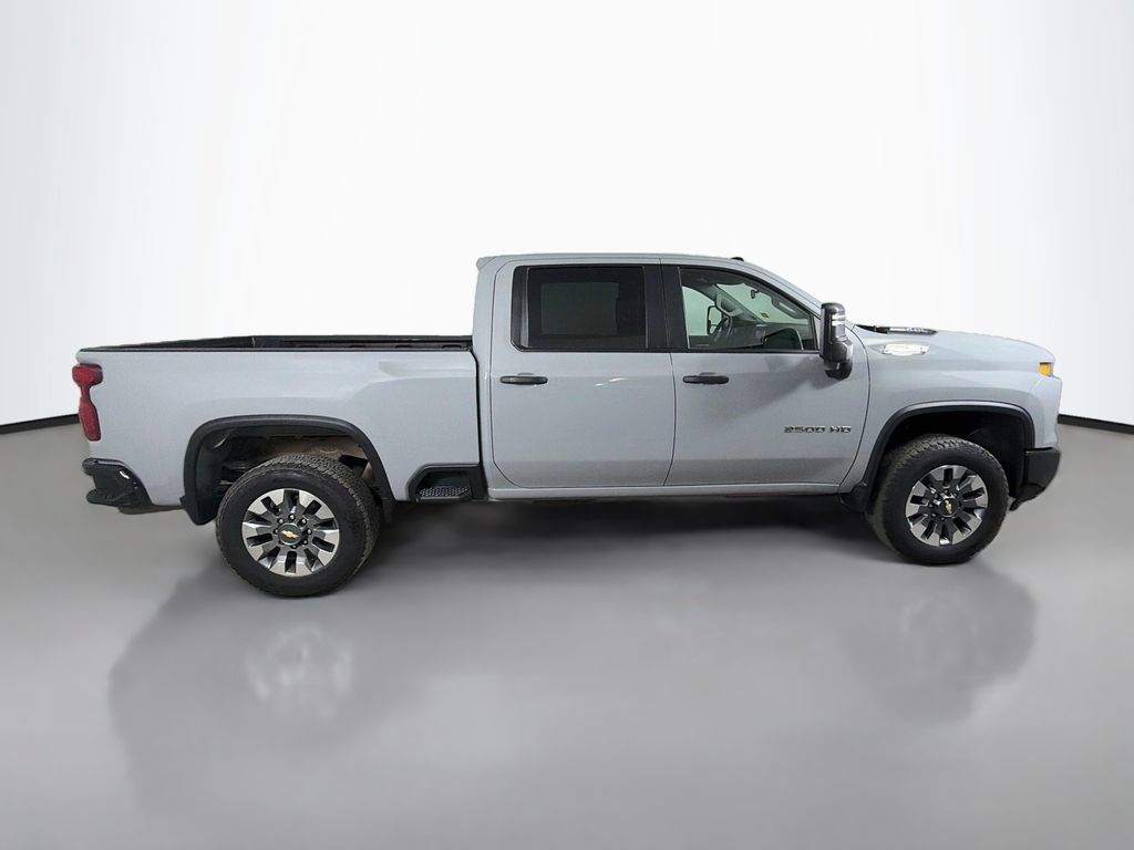 Used 2025 Chevrolet Silverado 2500 Custom w/ Custom Convenience Package AWD/4WD image 5
