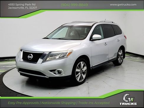 Used 2015 Nissan Pathfinder Platinum w/ Family Entertainment Package FWD image 1