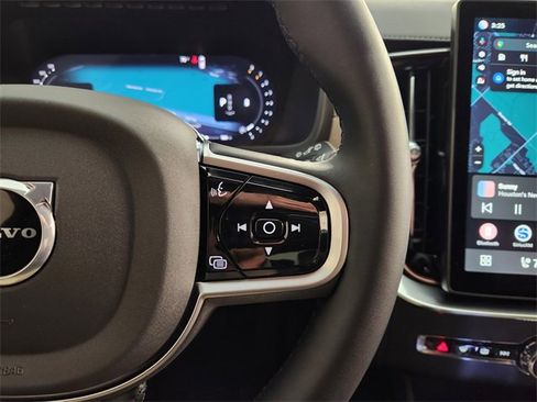 New 2026 Volvo XC90 B5 Plus w/ Protection Package Premier image 29