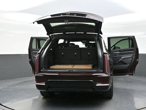 New 2026 Cadillac Escalade IQ Luxury 1 image 29