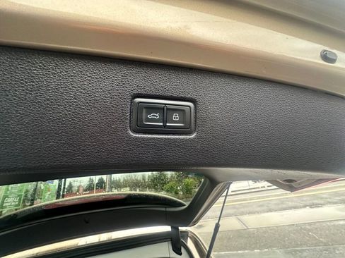 Used 2019 Audi Q7 3.0T Prestige w/ Prestige Package image 17