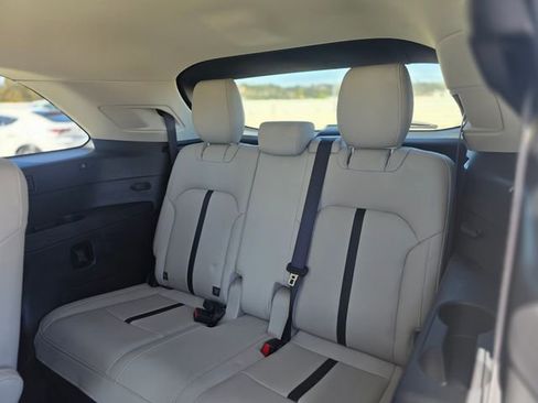 Certified 2024 MAZDA CX-90 Plug-In Hybrid w/ Preferred AWD/4WD image 20