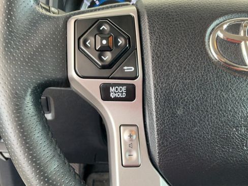 Used 2016 Toyota 4Runner SR5 RWD image 12